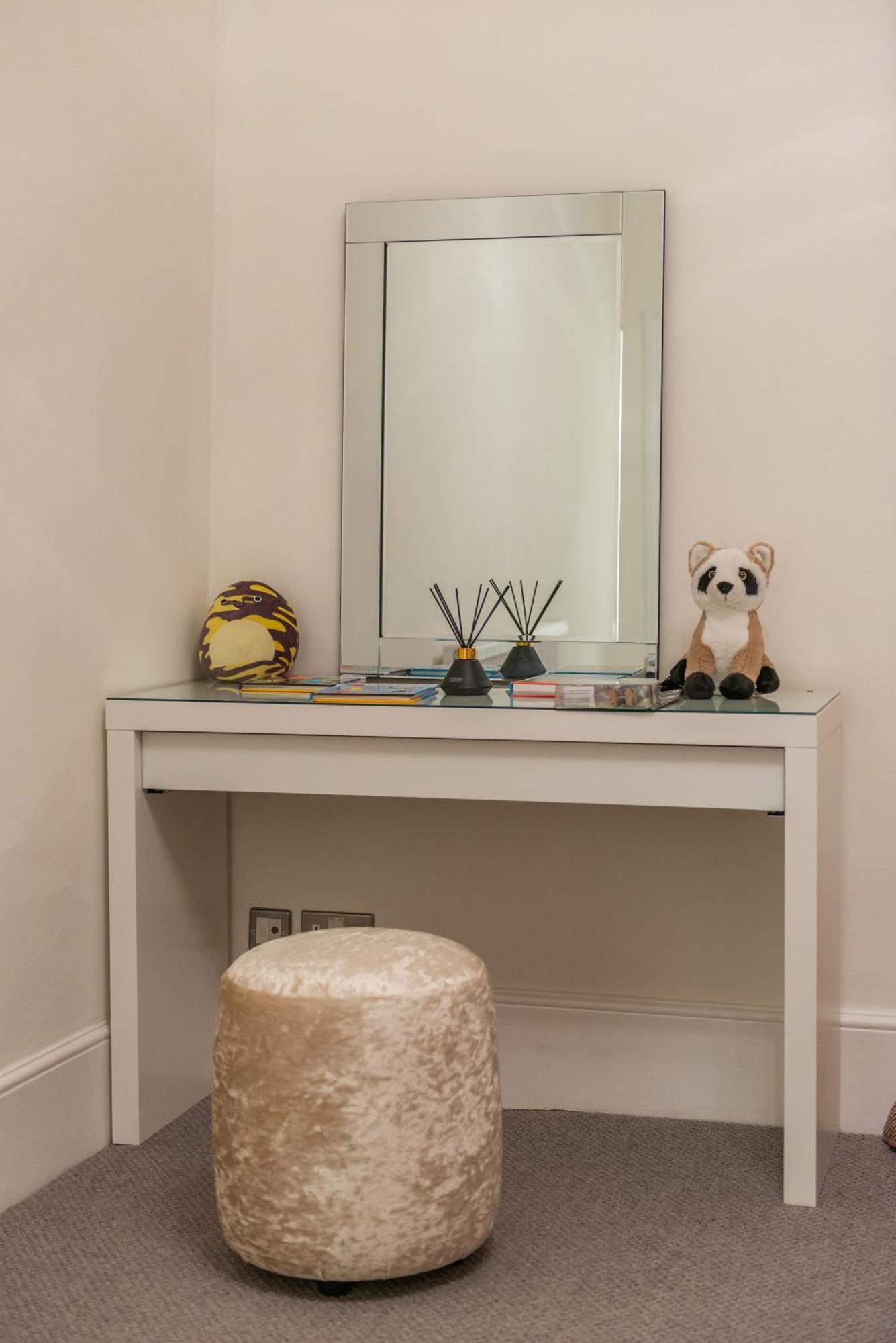 5H Modern Elegance 1-Bedroom City Living In 런던 외부 사진