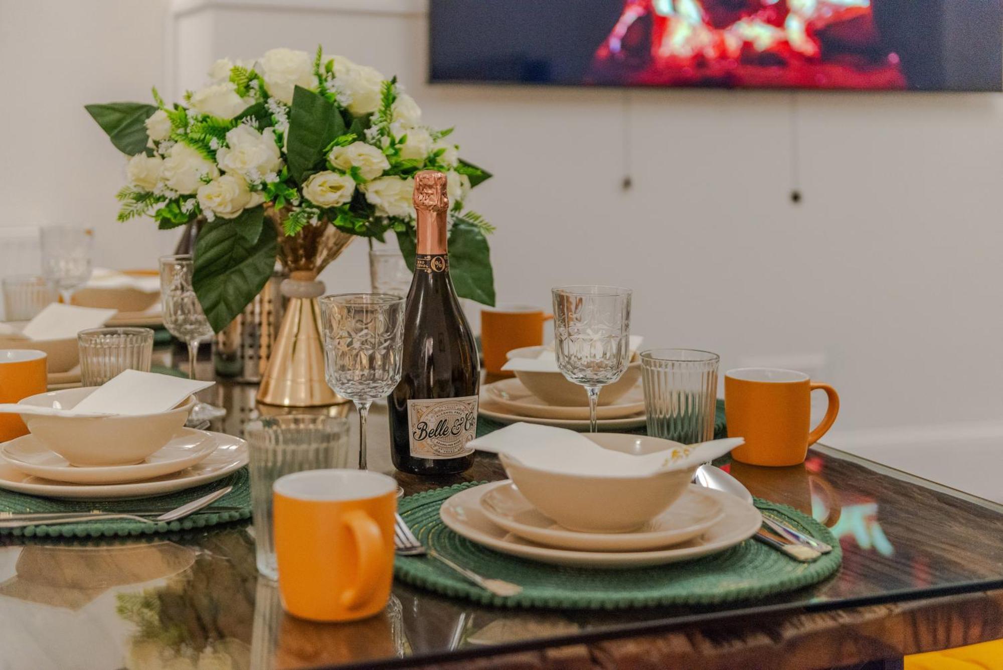 5H Modern Elegance 1-Bedroom City Living In 런던 외부 사진